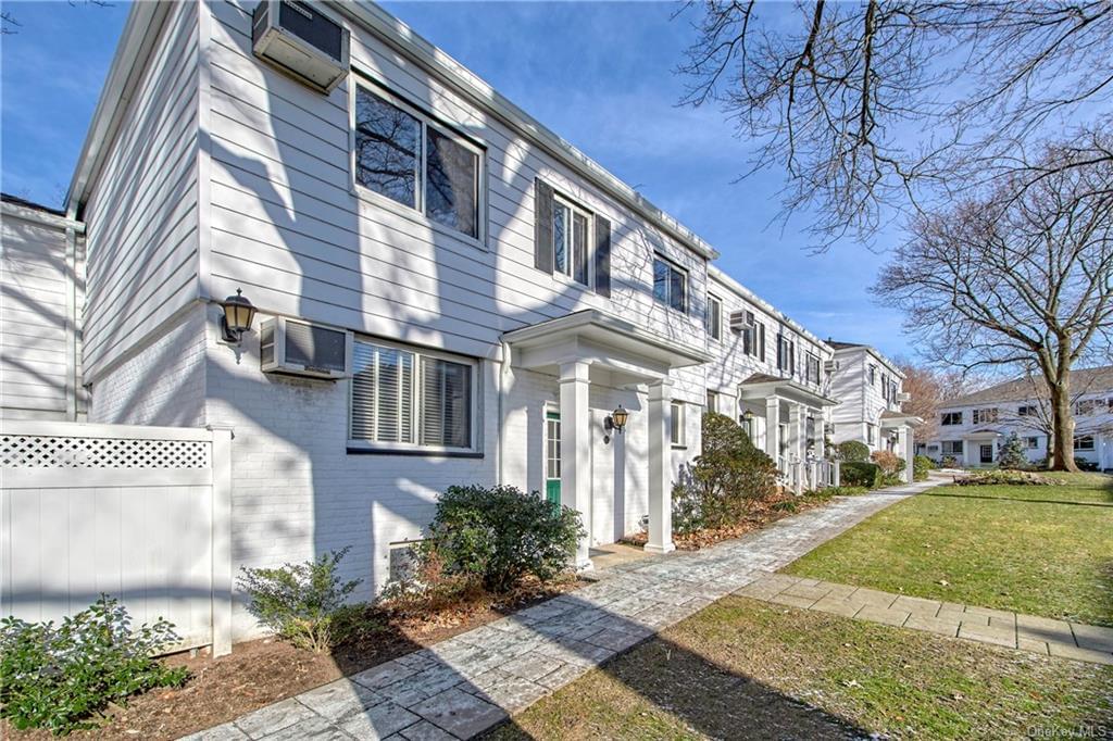 135 Fenimore #A in Westchester, Mamaroneck, NY 10543