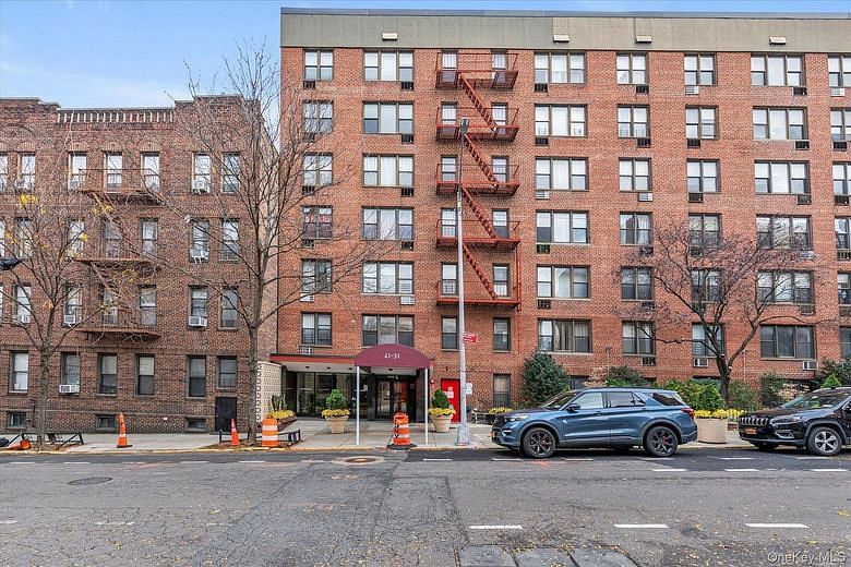 41-31 51st St #4A