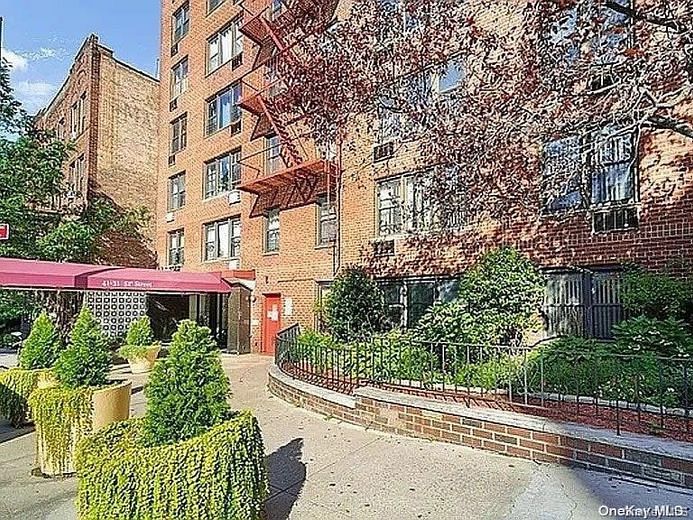 41-31 51st Street #6M