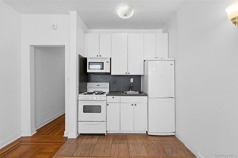 41-41 41st Street #5N