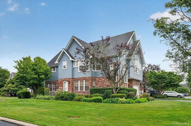 41-43 Broadlawn Drive