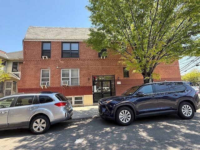 41-53 68 Street
