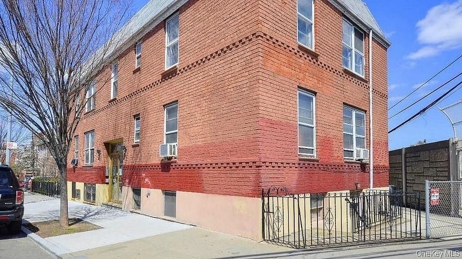 41-53 68 Street