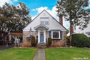 Image 1 of 27 for 41 Alexine Avenue in Long Island, East Rockaway, NY, 11518