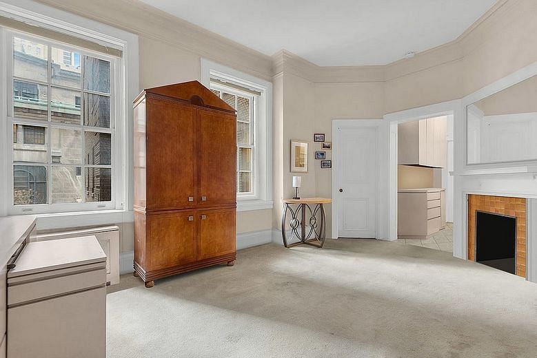 41 Central Park West #4E