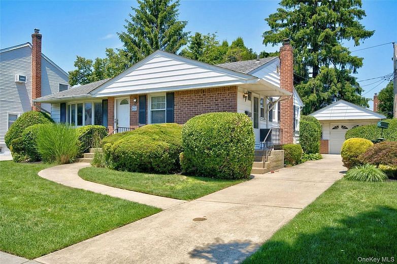41 Elwood Avenue