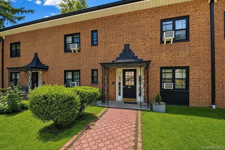41 Manchester Road #B-23
