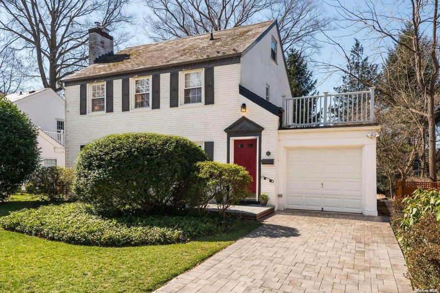 Image 1 of 27 for 41 Oxford Road in Long Island, Manhasset, NY, 11030