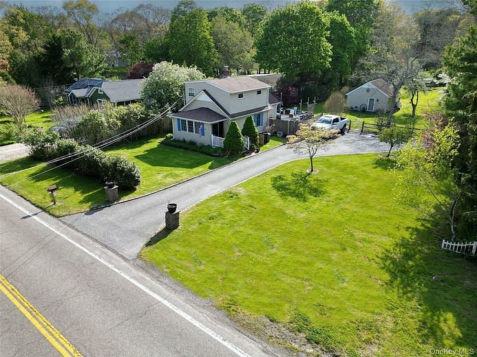 41 Summit Boulevard