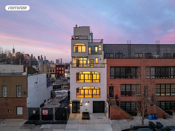 41 Summit Street