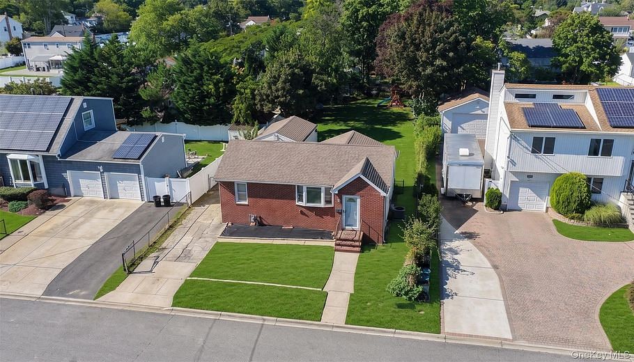 410 10th Street