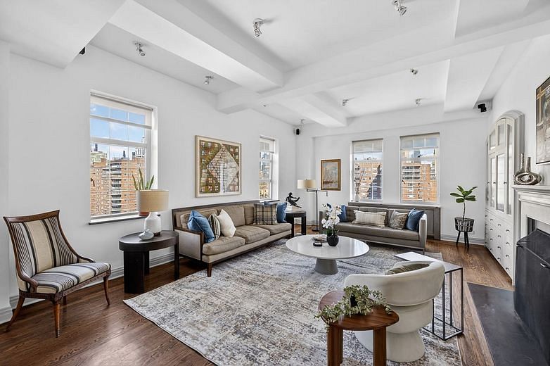 410 West 24th Street #19BCE