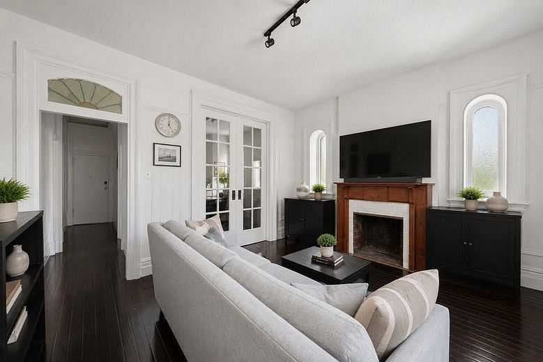 411 Clinton Street #5