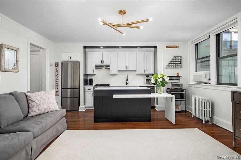 412 Munro Avenue #3J