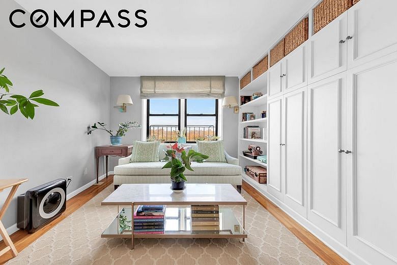 414 Elmwood Avenue #6H