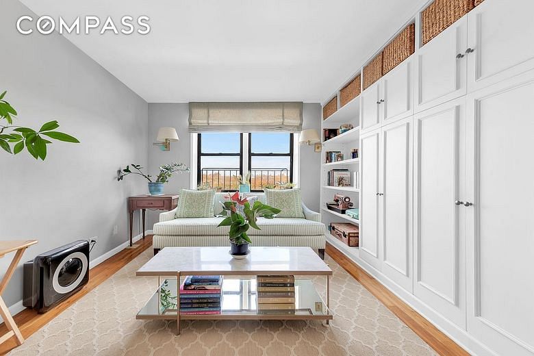 414 Elmwood Avenue #6H