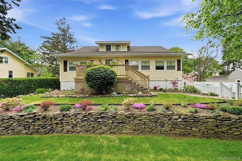 414 Potter Boulevard