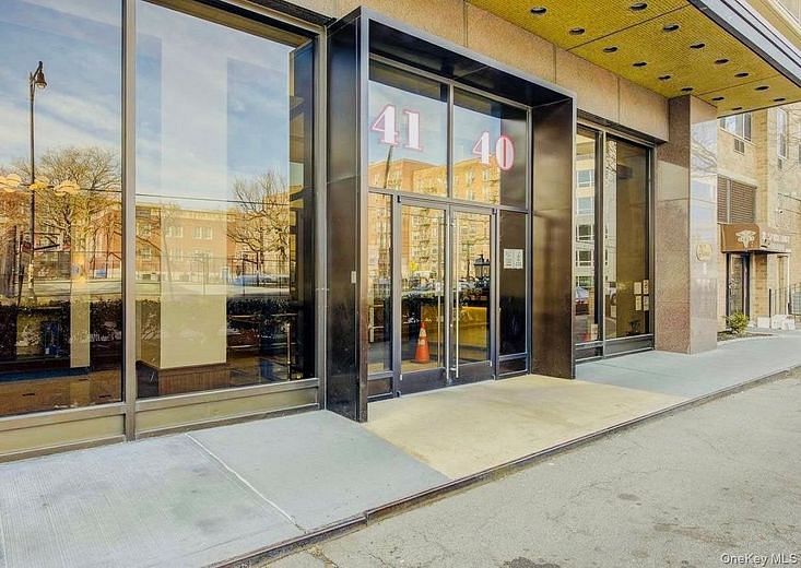 4140 Union Street #6S