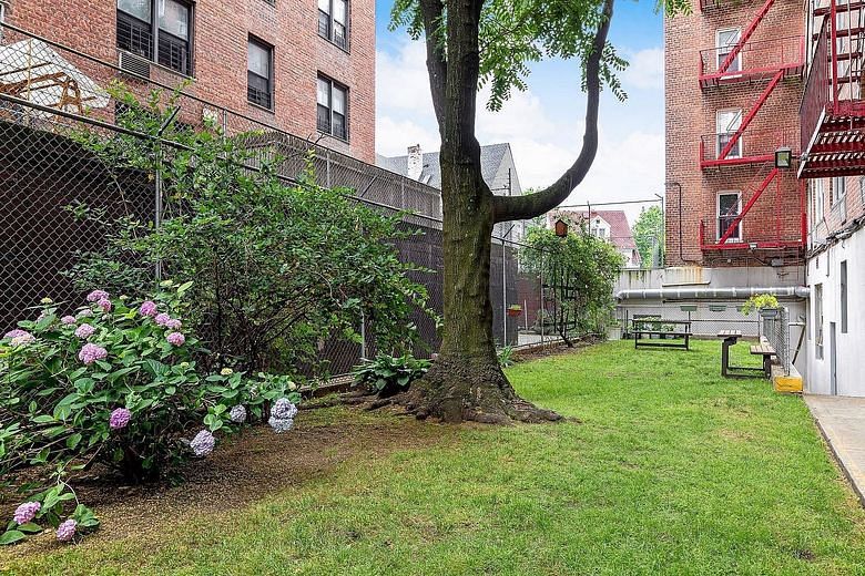 415 Argyle Road #3E