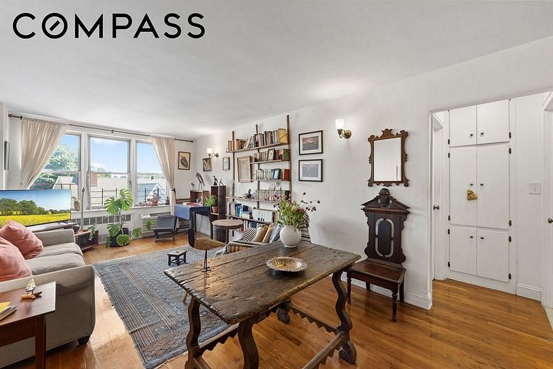 415 Argyle Road #5E