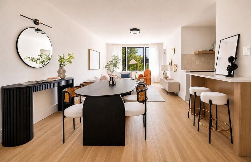 415 Beverley Road #3C