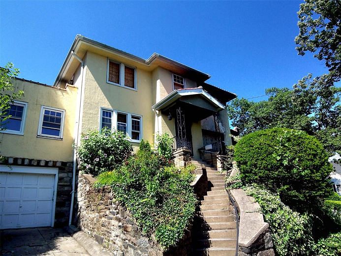 415 E Prospect Avenue