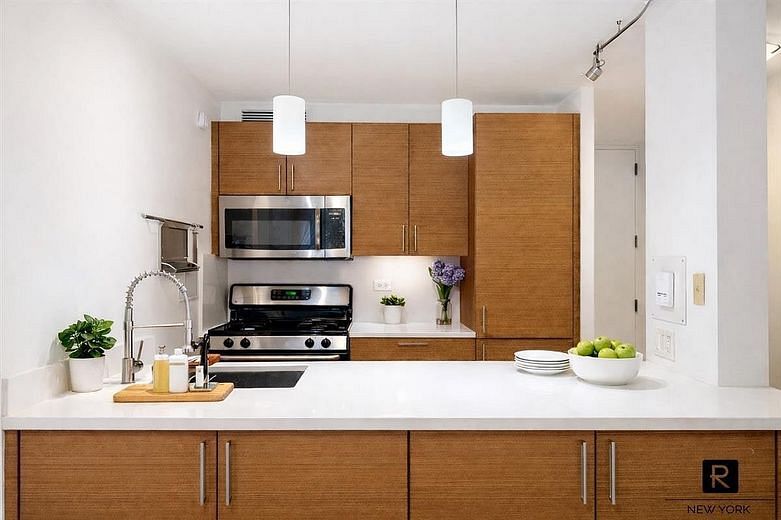 415 East 37th Street #10K