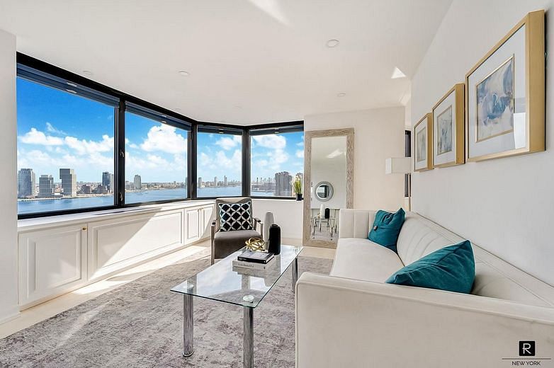 415 East 37th Street #27F