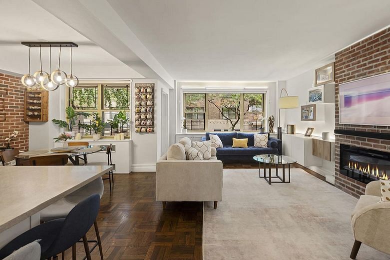 415 East 52nd Street #2DA