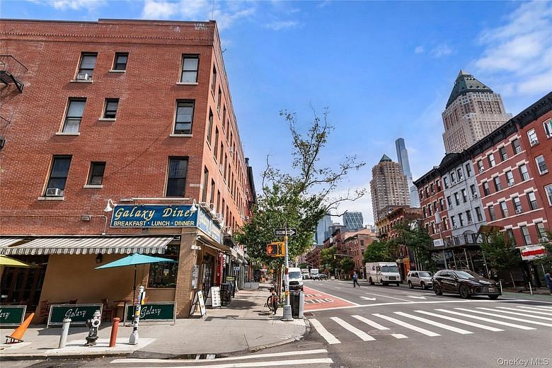 415 W 46 Street #2D