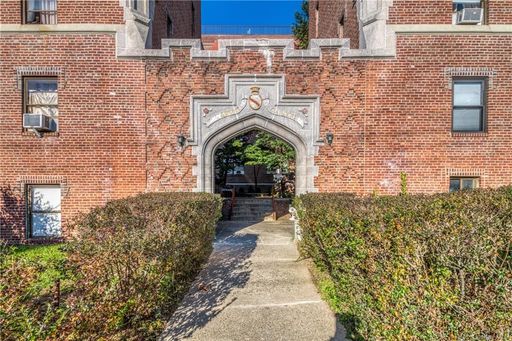 Image 1 of 14 for 37 Summit Avenue #1C in Westchester, Port Chester, NY, 10573