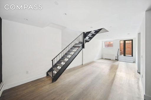 Image 1 of 24 for 416 West 52nd Street #TH220 in Manhattan, New York, NY, 10019