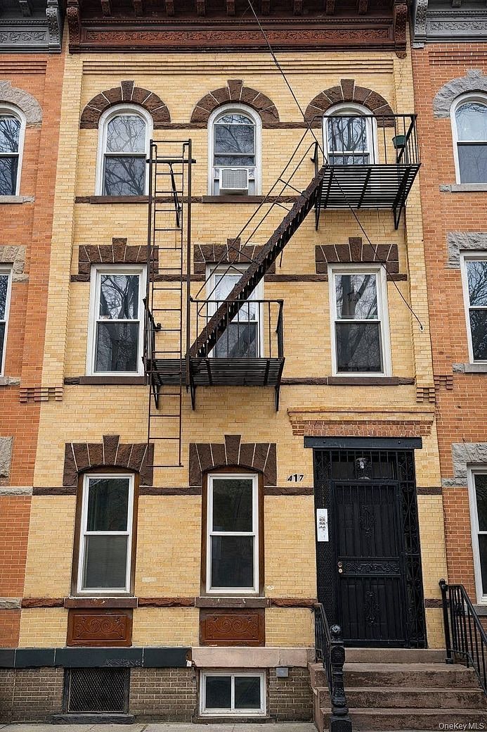 417 Menahan Street