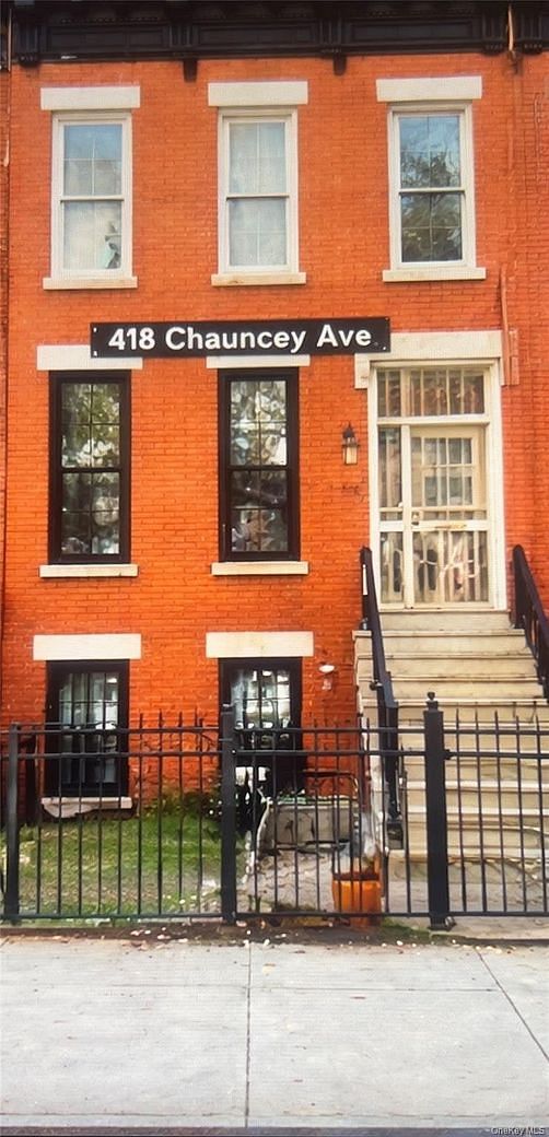 418 Chauncey Street