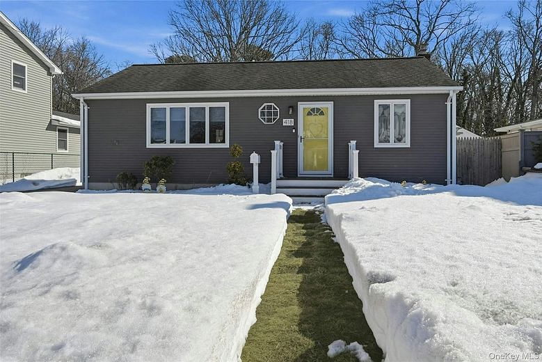 418 Old Farmingdale Road