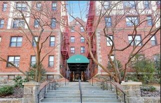 Image 1 of 23 for 673 Locust Street #2C in Westchester, Mount Vernon, NY, 10552