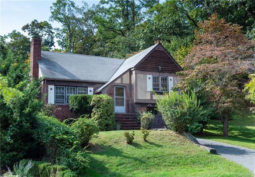Image 1 of 18 for 98 Briary Road in Westchester, Dobbs Ferry, NY, 10522