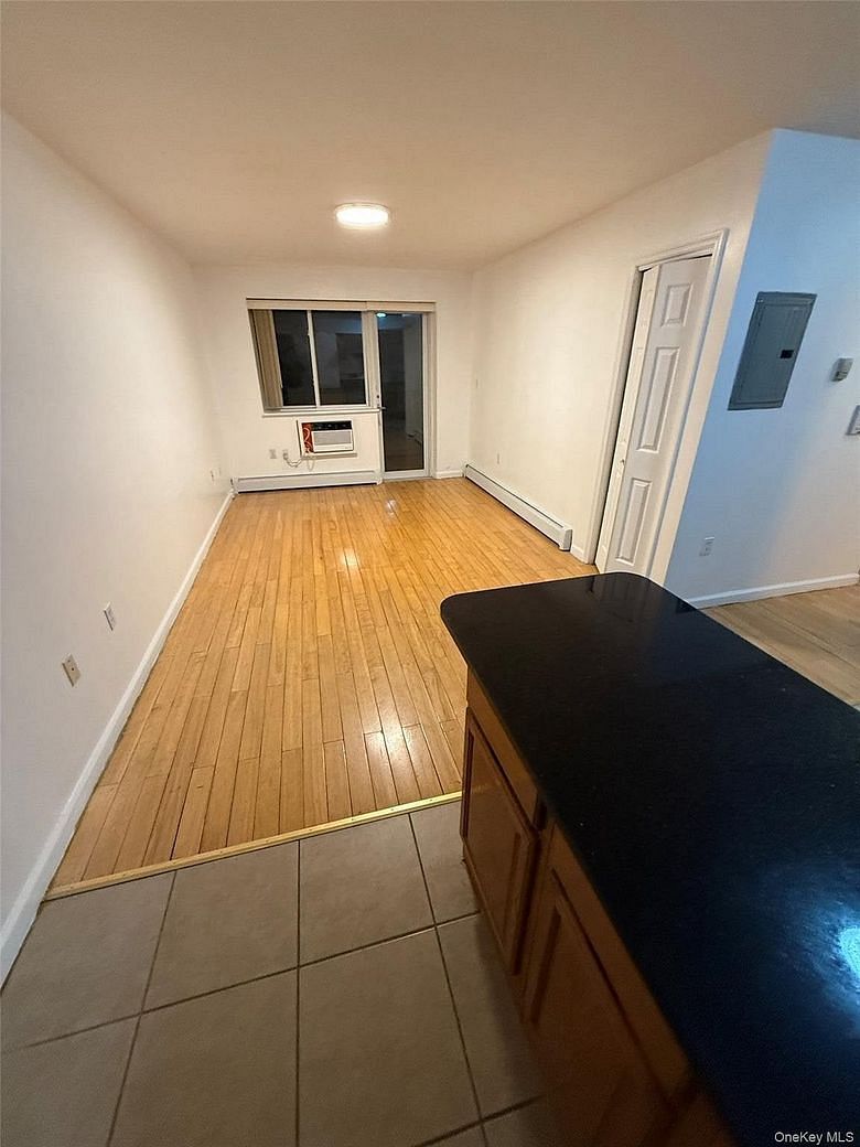 42-11 Parsons Boulevard #4B