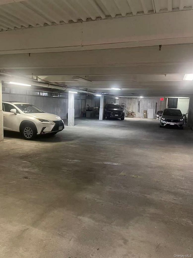 42-11 Parsons Boulevard #Parking