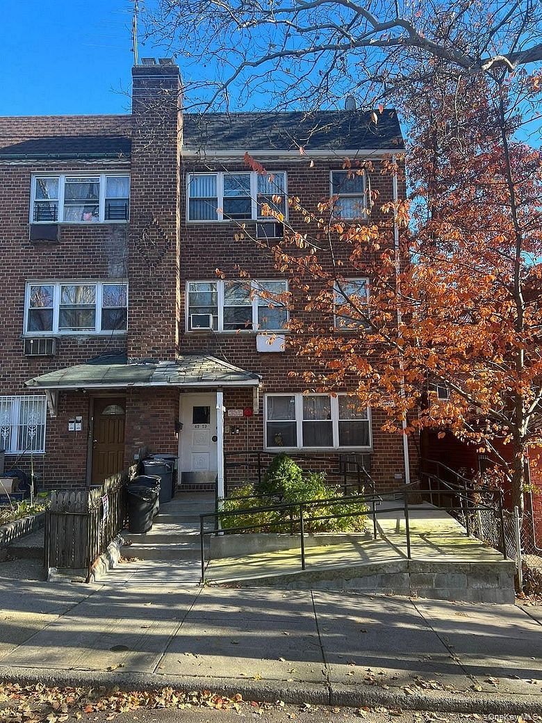 42-23 68 Street