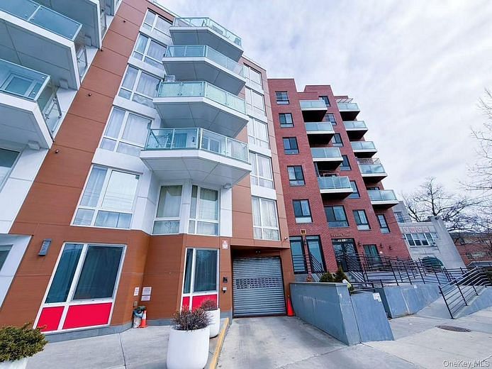 42-29 Parsons Boulevard #3F