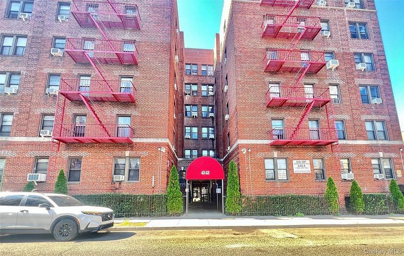 42-52 Layton Street #5C