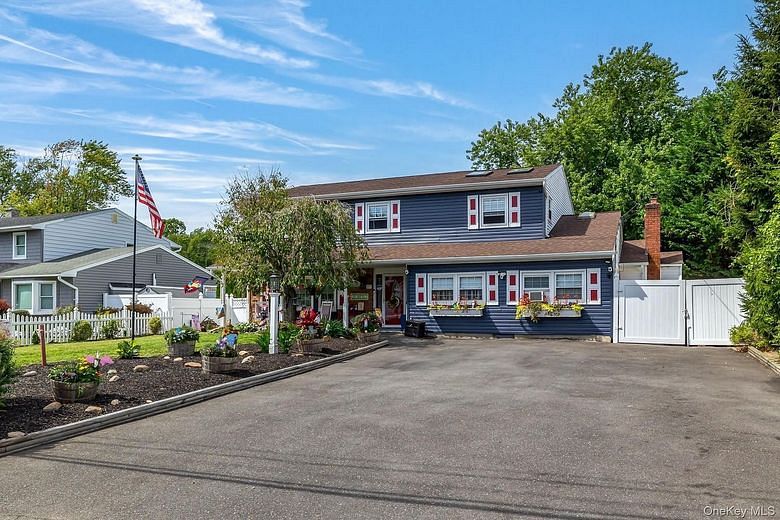 42 Ludlow Way