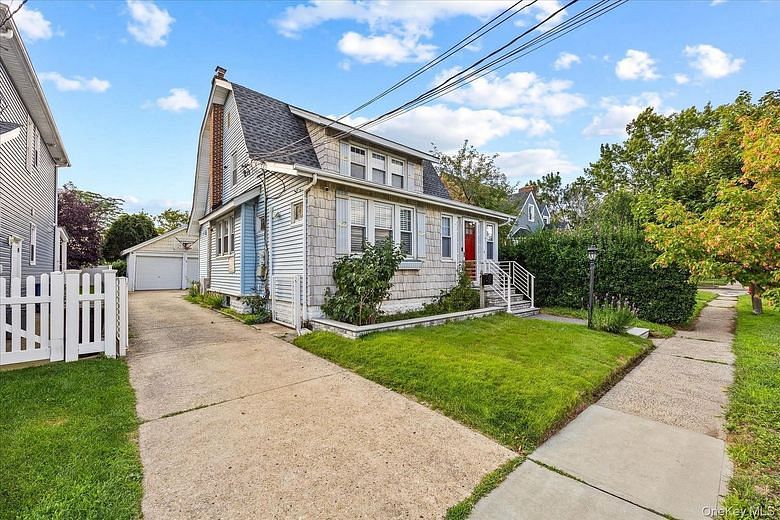 42 N Corona Avenue