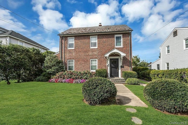 42 Nassau Avenue