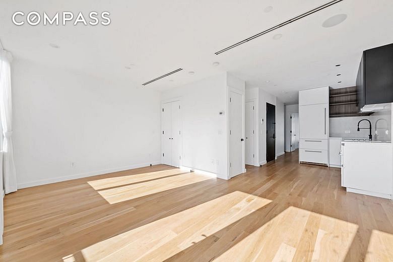 42 Rochester Avenue #3