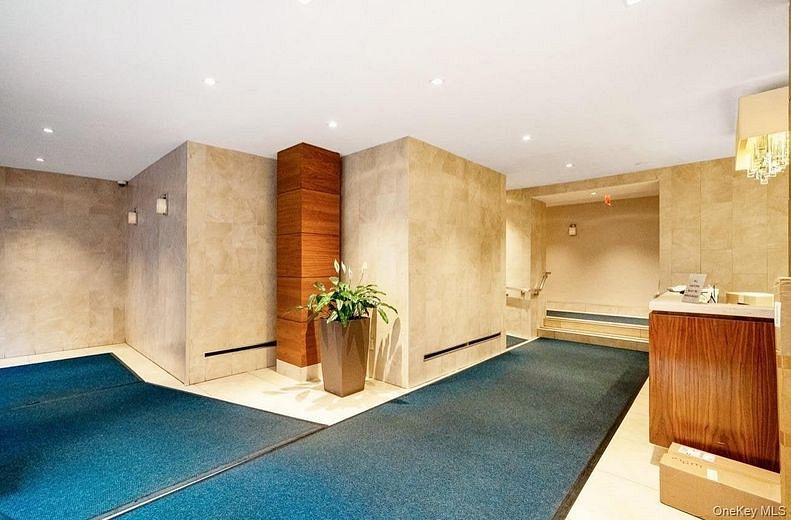 420 E 64th Street #W8F
