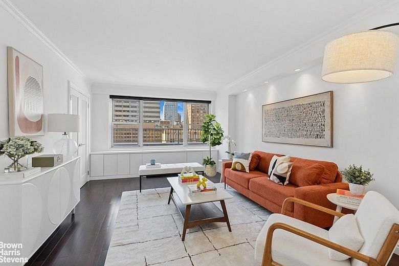 420 East 72nd Street #17F