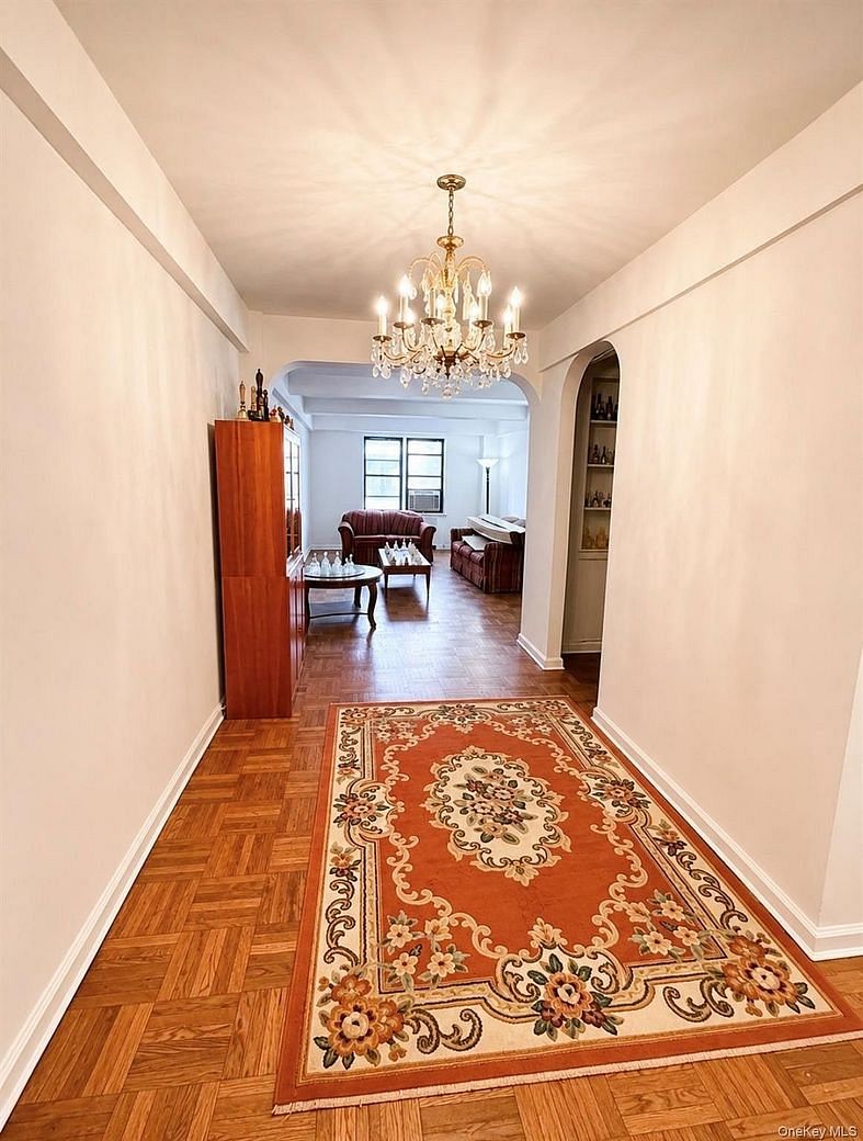 420 West 206th Street #3G