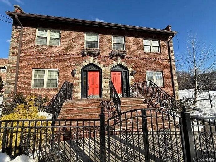 421-423 S Fulton